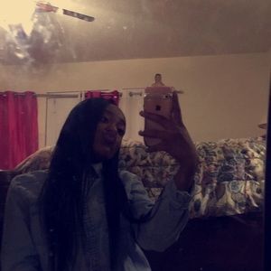 Meet your Posher, Khiya